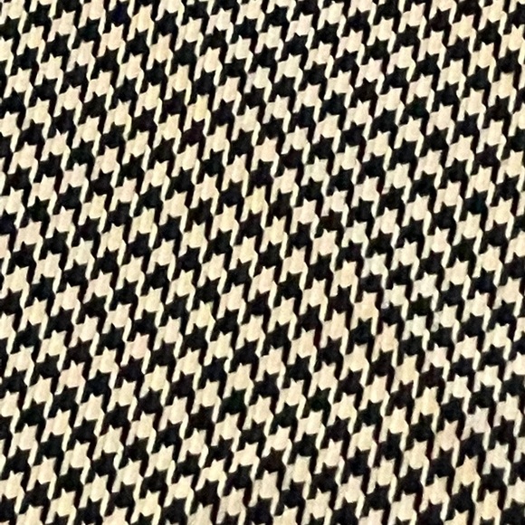 Patterned business casual pants from H and M - Picture 3 of 9